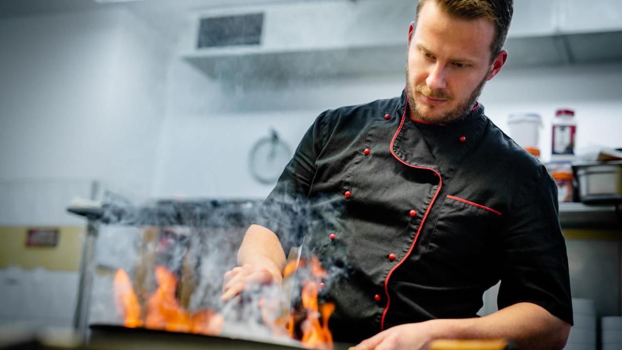 Wellness Penzion-Restaurace U Pstrosa Vsemyslice Esterno foto